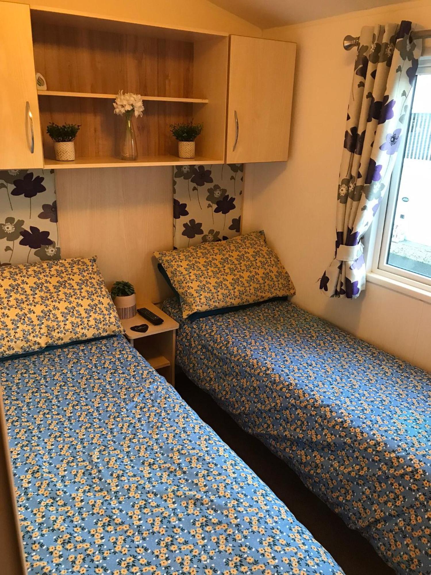 Two X 8 Berth Static Caravan On Lyons Robin Hood Rhyl North Wales Meliden Εξωτερικό φωτογραφία