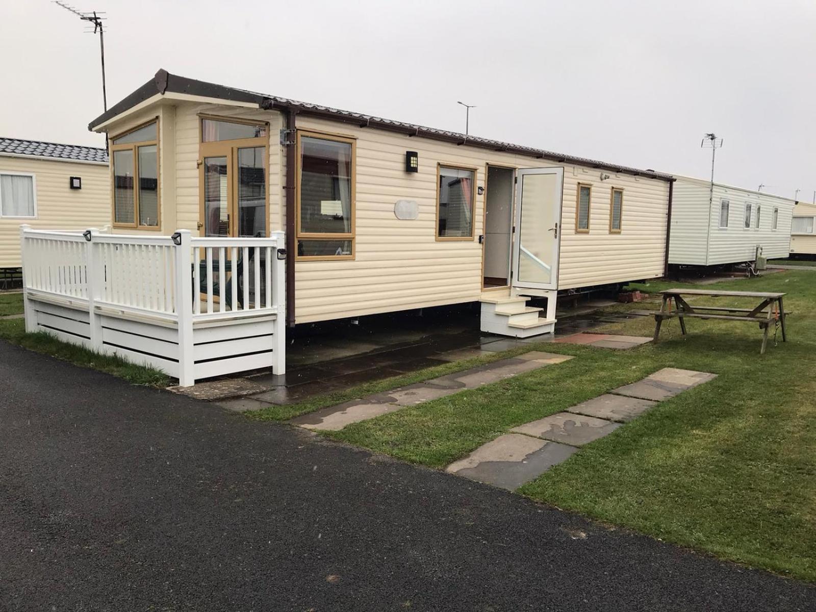 Two X 8 Berth Static Caravan On Lyons Robin Hood Rhyl North Wales Meliden Εξωτερικό φωτογραφία